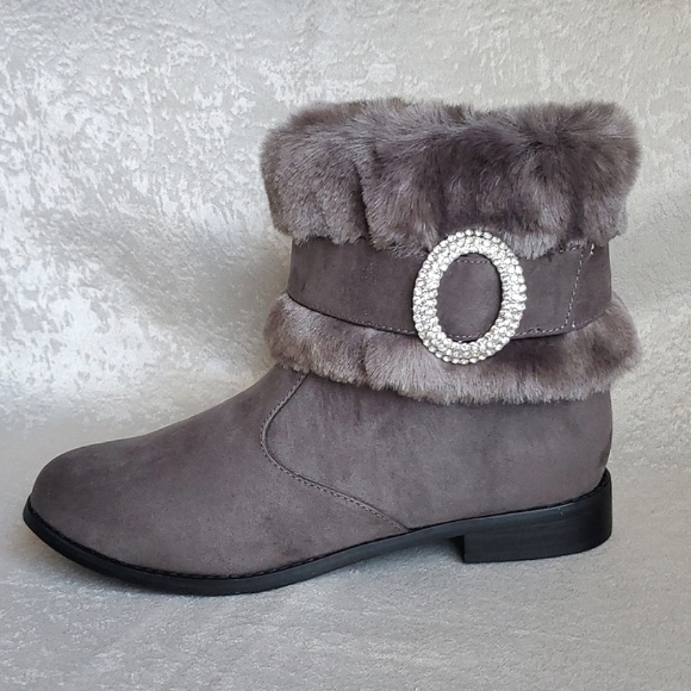 🆕️ JOAN BOYCE Grey Faux Suede Rhinestone Faux Fur Side Zip Ankle Boots SIZE: 7M
